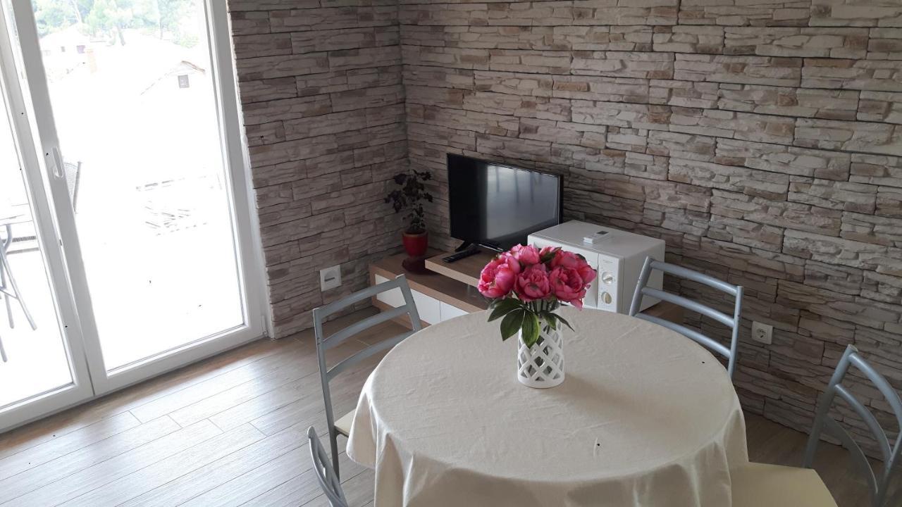 Seaview & Balcony Apartment Petra Jadrija Exterior photo