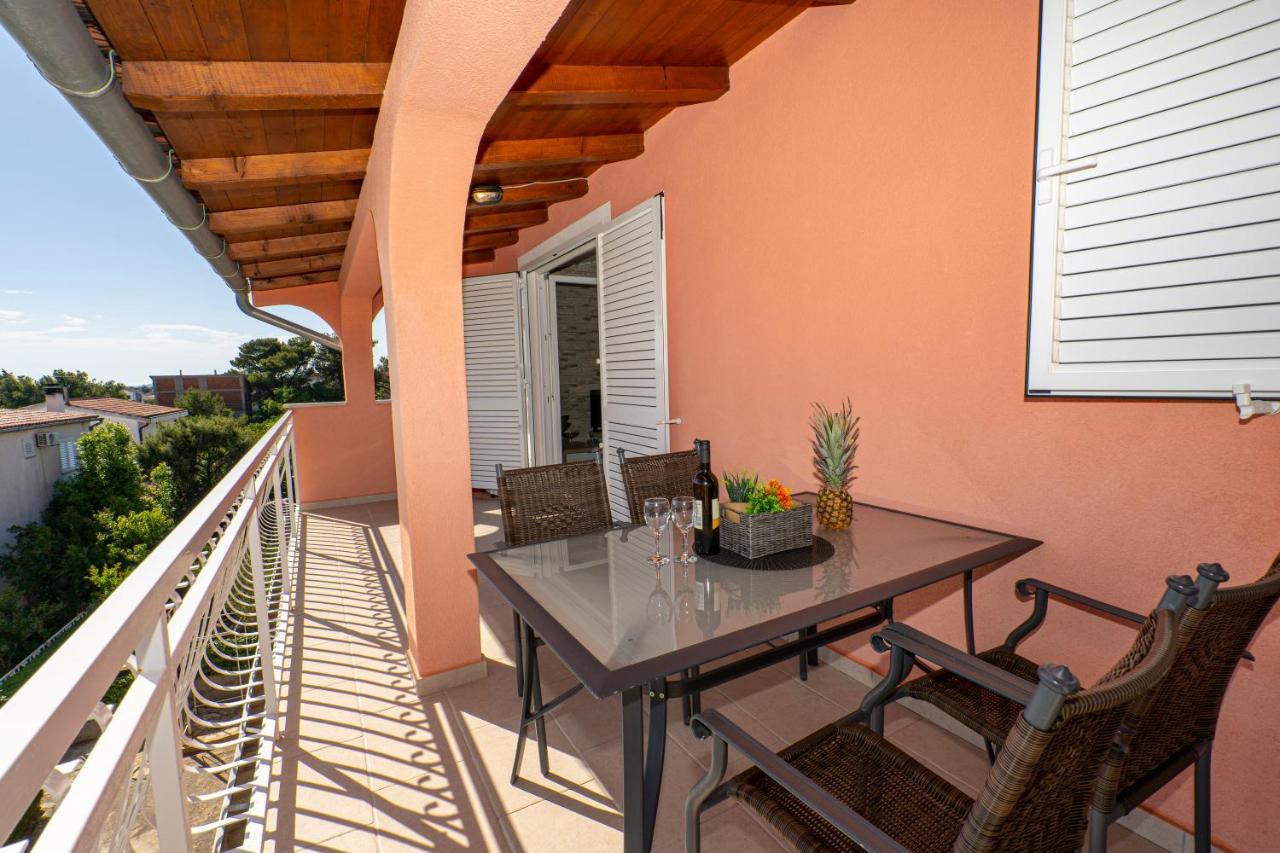 Seaview & Balcony Apartment Petra Jadrija Exterior photo